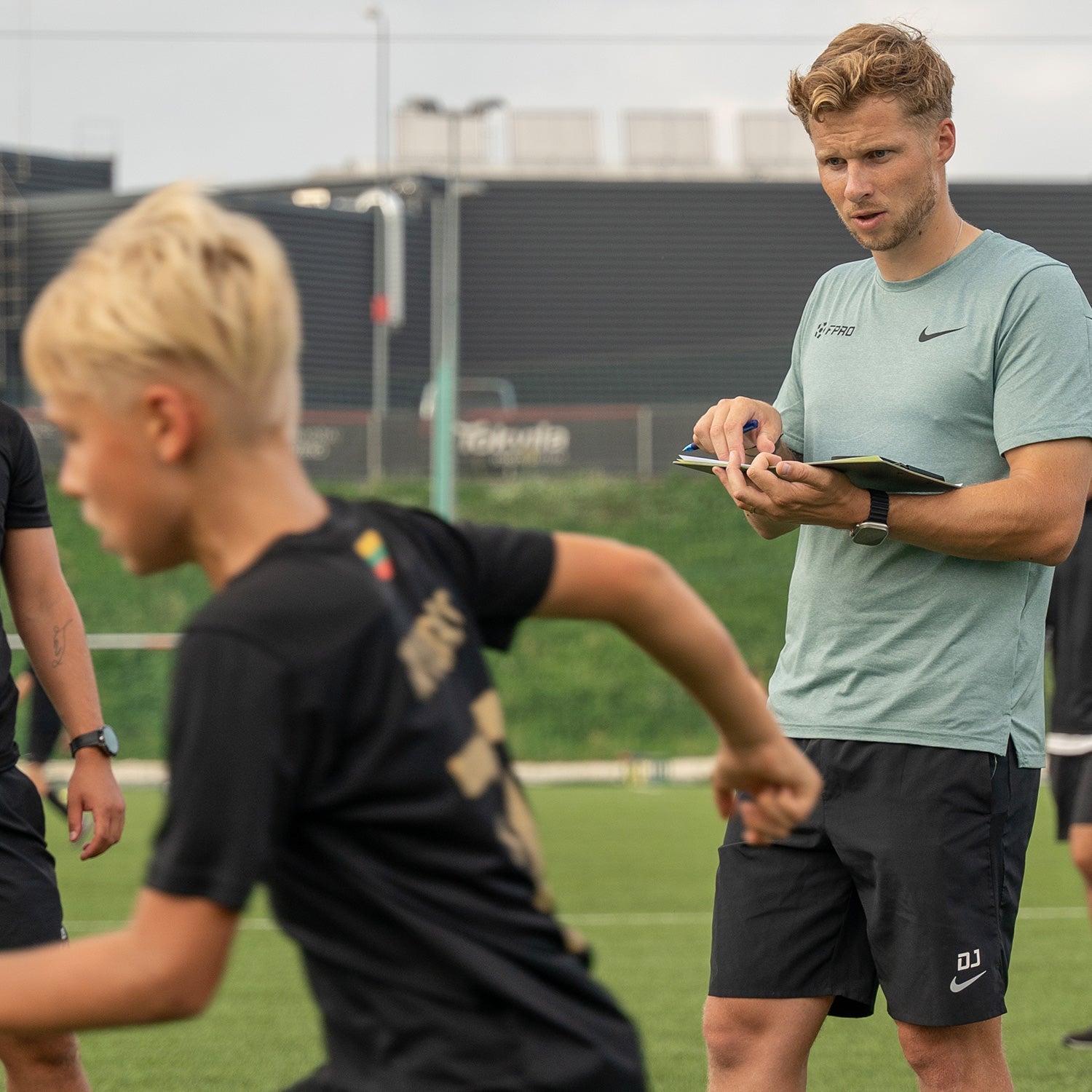 Fpro FPRO Ball Mastery Mat – Revolutionize Football Training at Home | FPRO