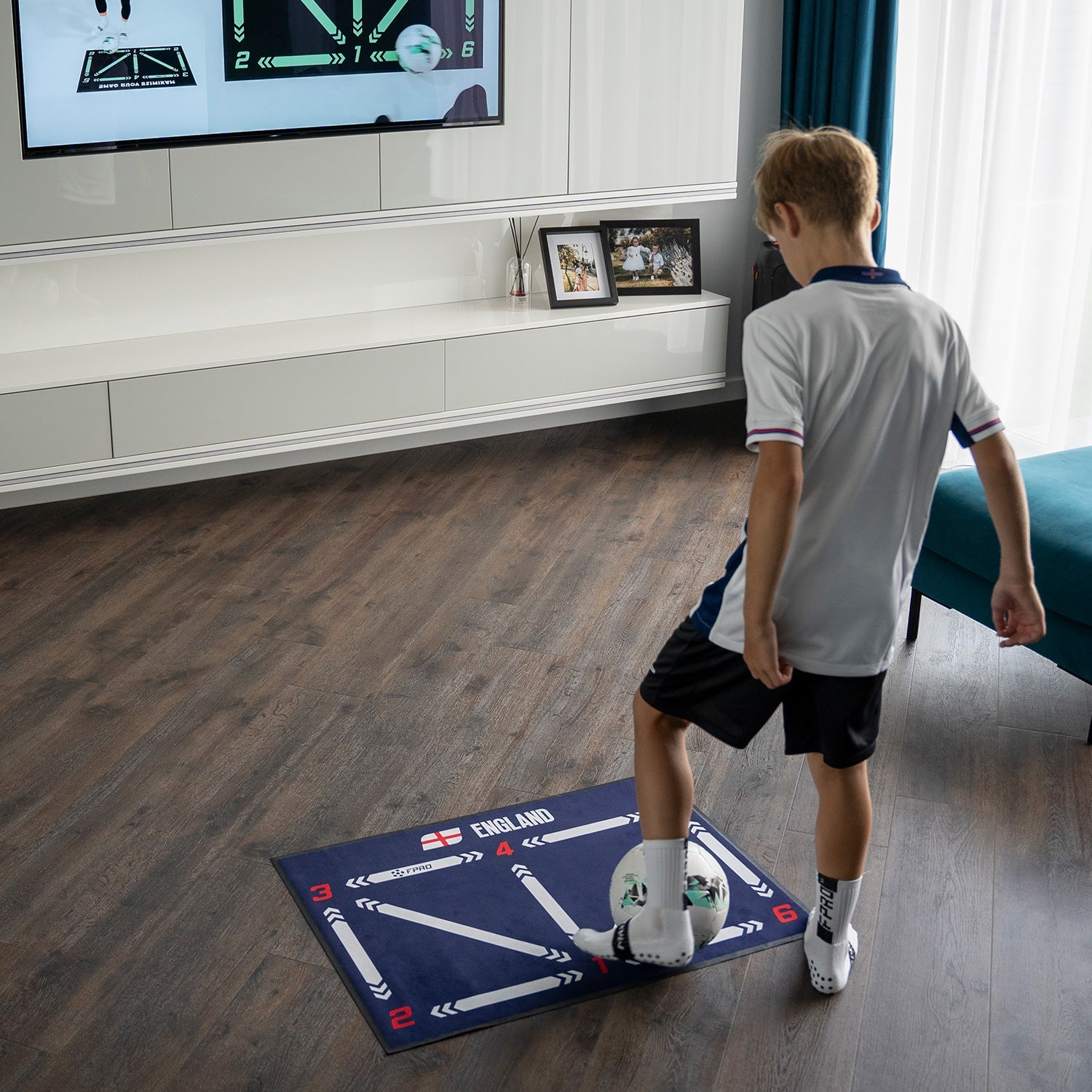 Fpro FPRO Ball Mastery Mat – Revolutionize Football Training at Home | FPRO